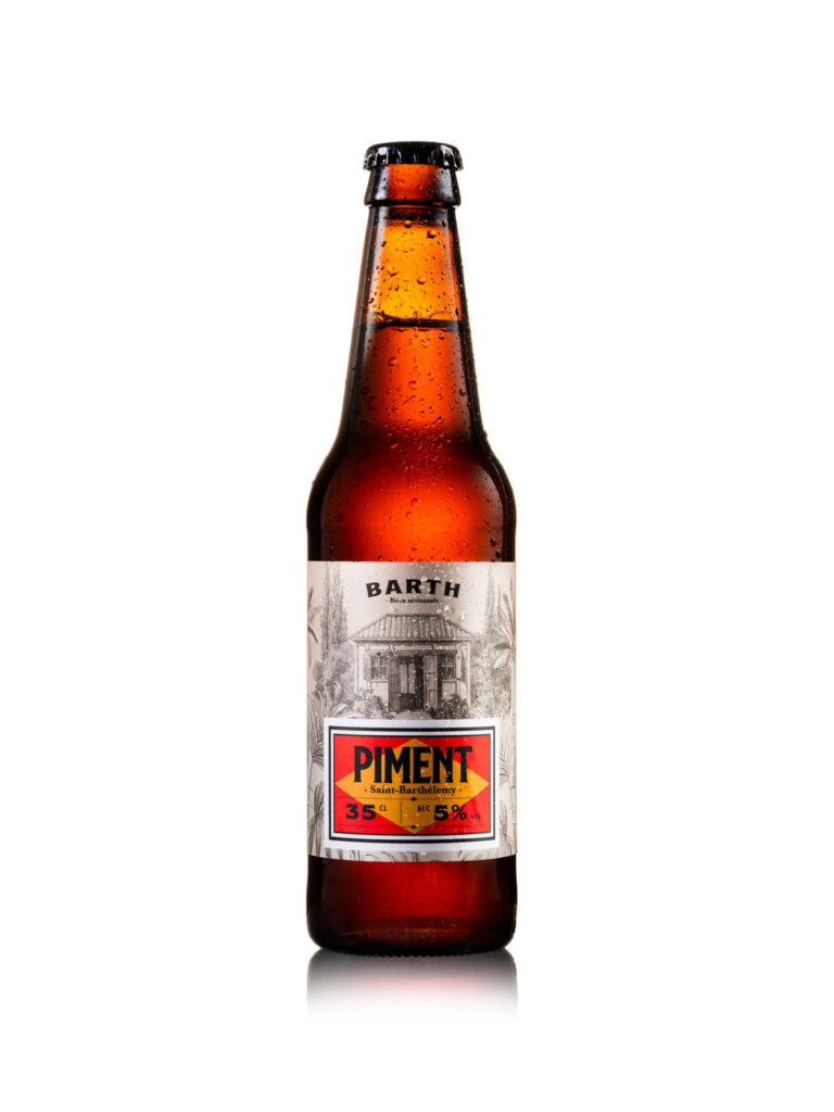 photographe culinaire - packshots produits sur fond blanc, de la bière Barth beer Piment