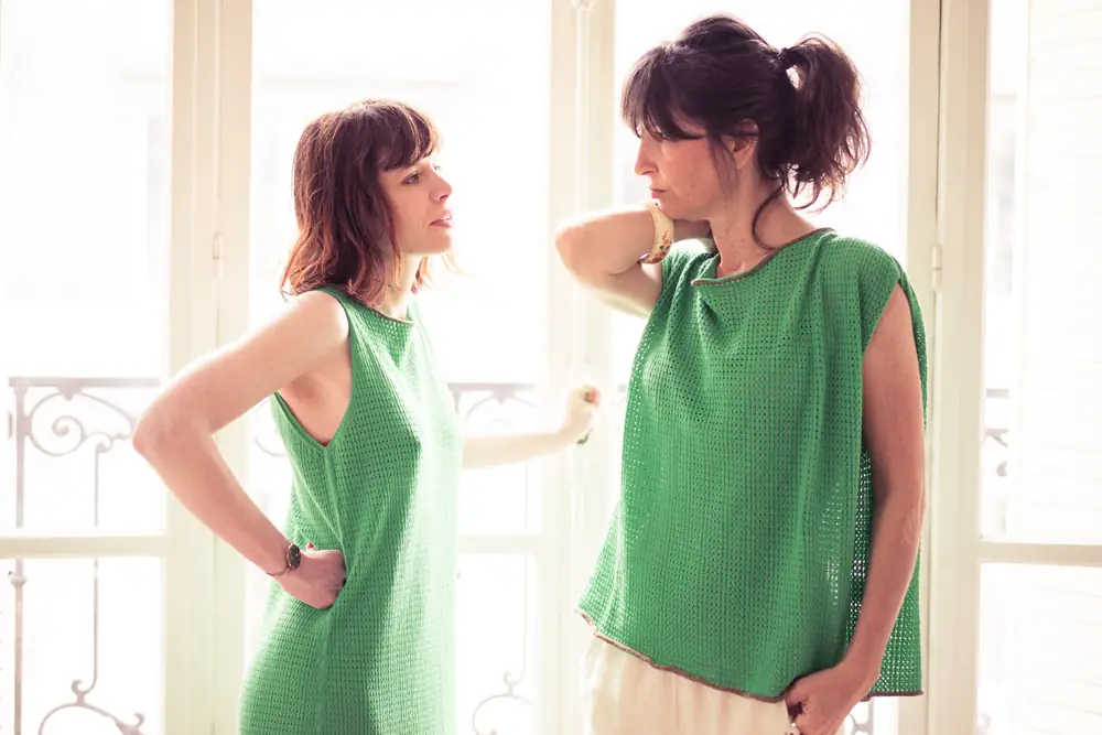 editorial mode duo hauts verts fenetre bordeaux