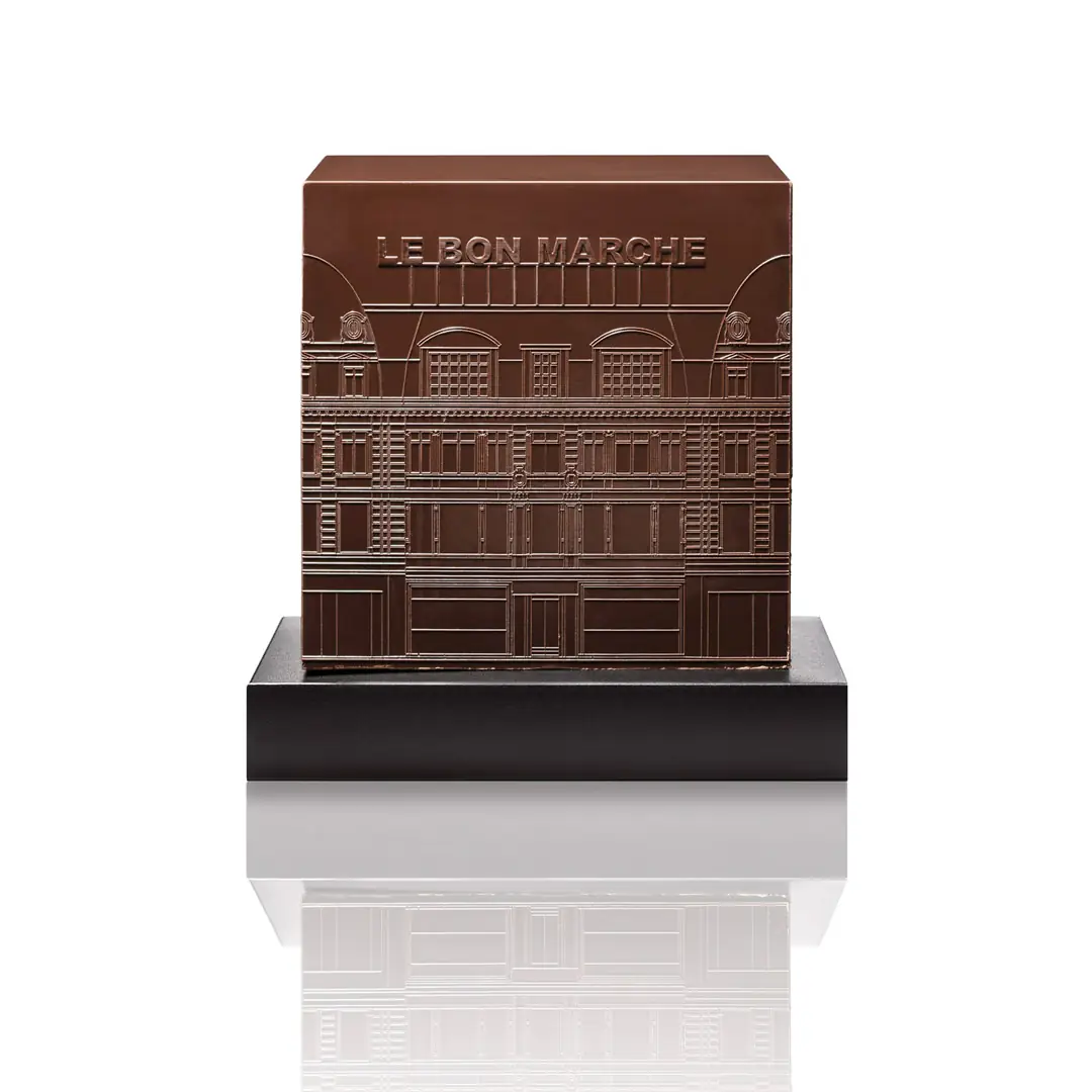 tablette de chocolat le bon marche facon facade packshot sur fond blanc