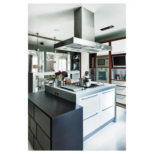 Photographie architecture avec un ilot dans une cuisine design