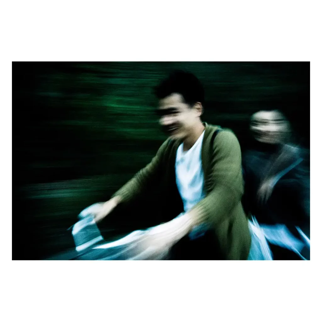 beijing night pedestrian motion blur french photographer