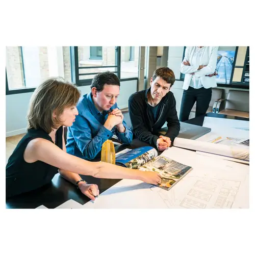 reportage photo corporate tour hekla à la défense, réunion de travail