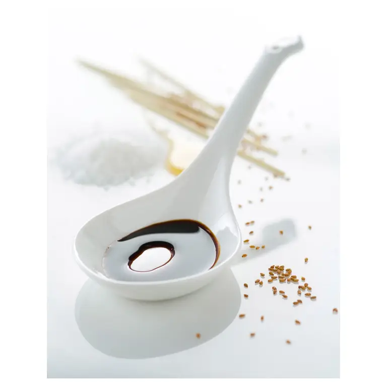 sauce soja en cuillere packshot asiatique
