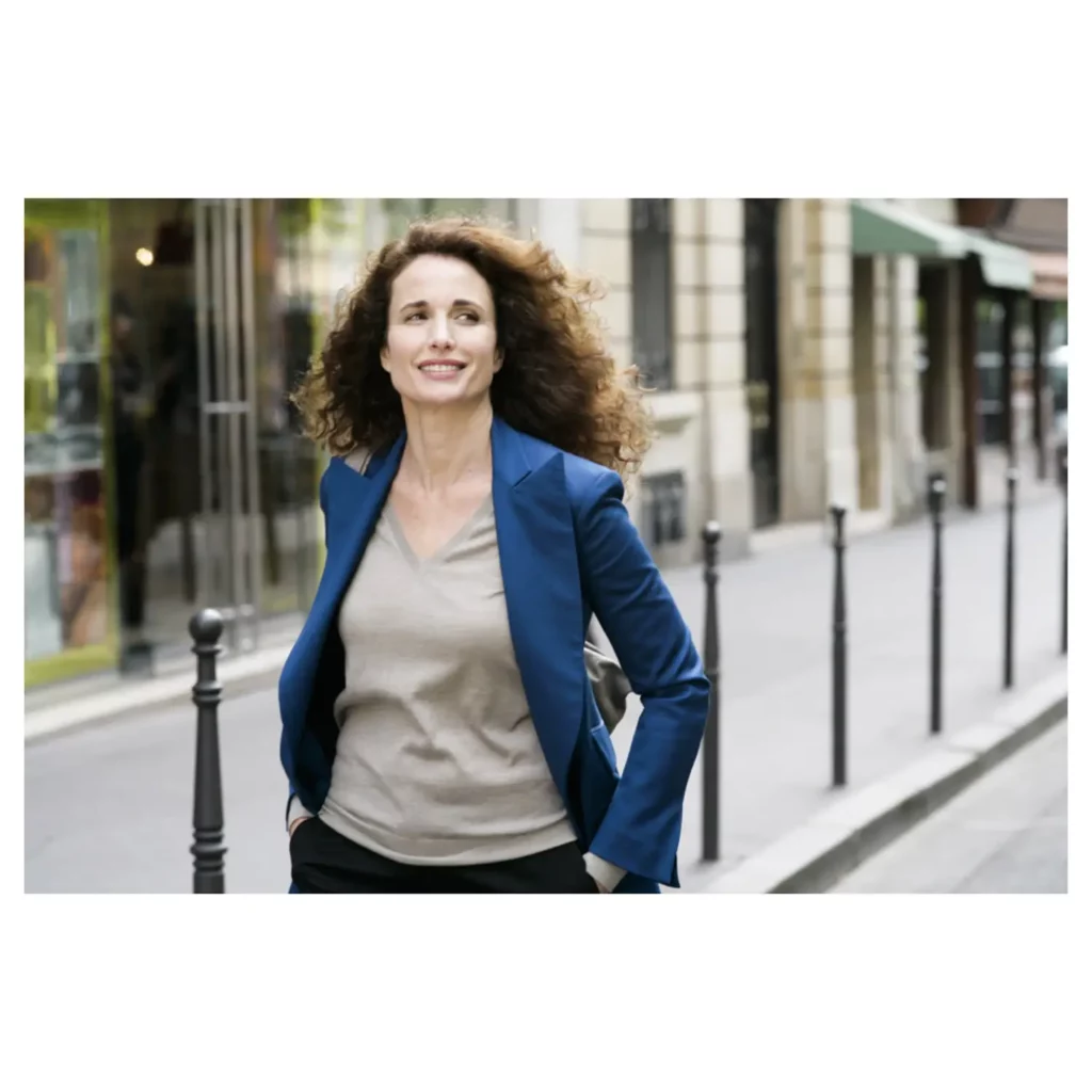 portrait actrice en extérieur tournage cinéma pub