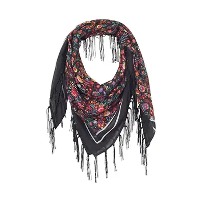 photographe e-commerce d’un foulard multicolore foncé, vue face, sur fond blanc, pour un shooting produit.