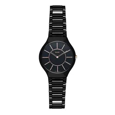 Photographe Packshot produit d’une montre noire homme, vue face, sur fond blanc, en studio photo en Drôme.