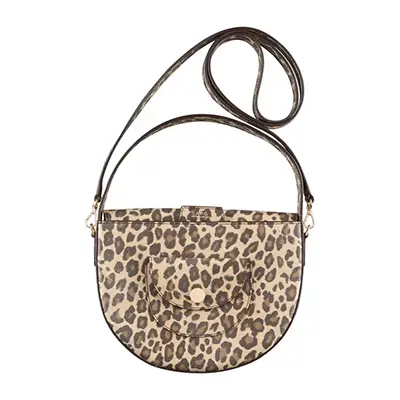 Photographie packshot d’un sac femme, motif leopard, vue face, sur fond blanc.