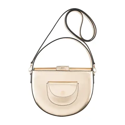 Photo packshot d’un sac rond métallisé doré avec bandoulière, sur fond blanc.