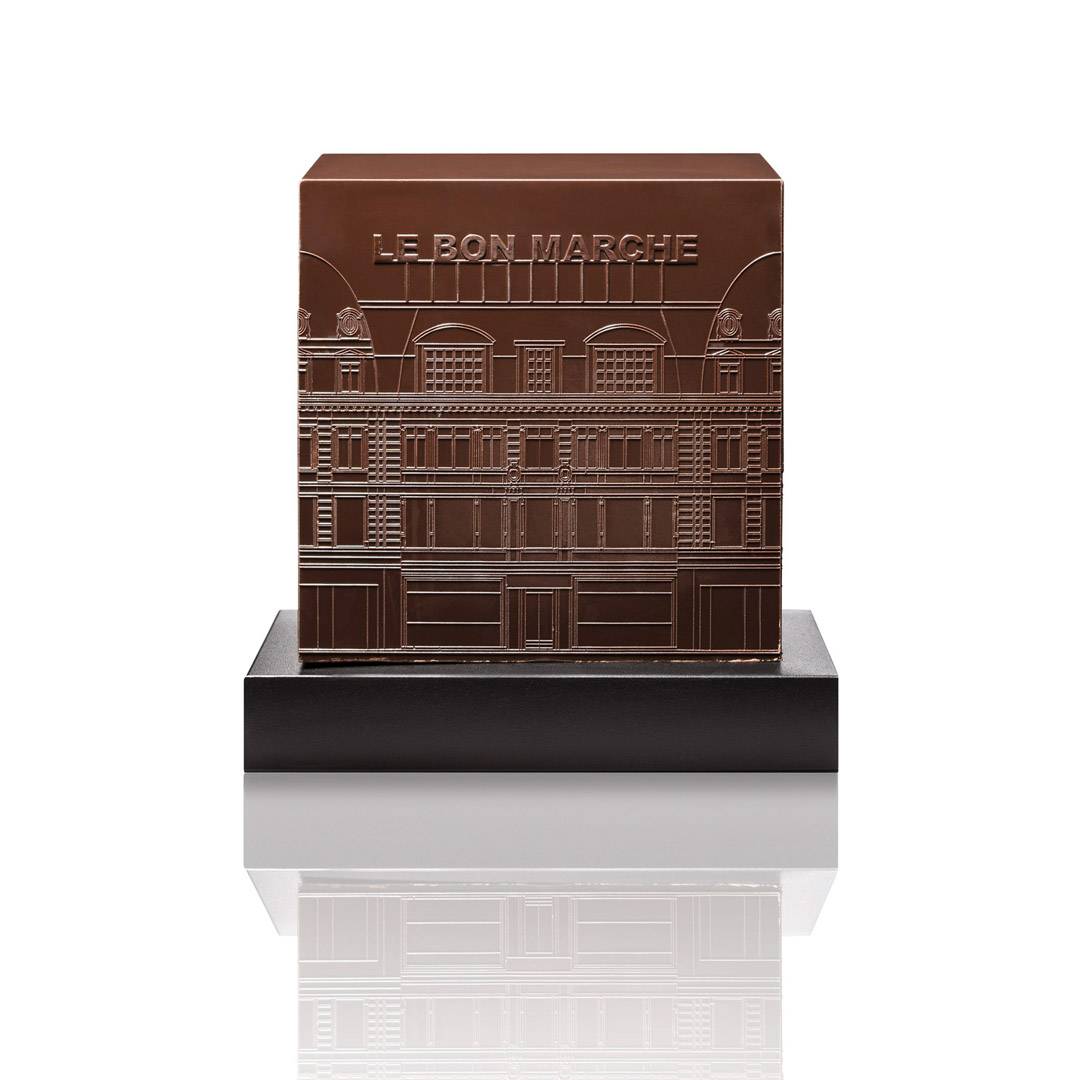 packshot produits sur fond blanc, d un piece en chocolat pour le bon marche