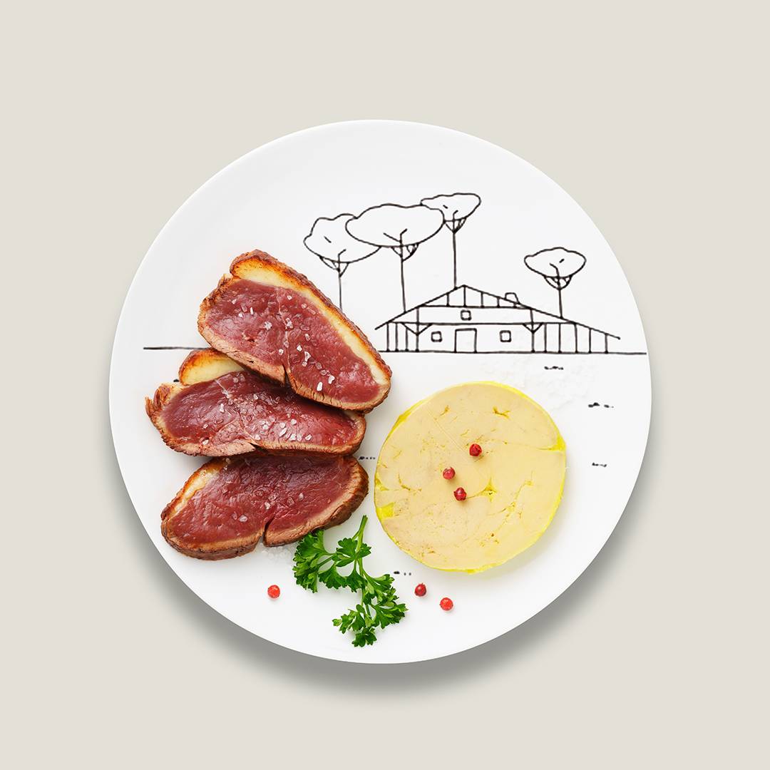 packshot produits sur fond blanc avec une une assiette de produit qualite landes
